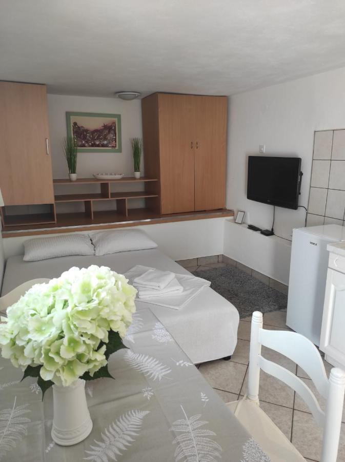 Studio Apartment Petrov Šibenik Exterior foto
